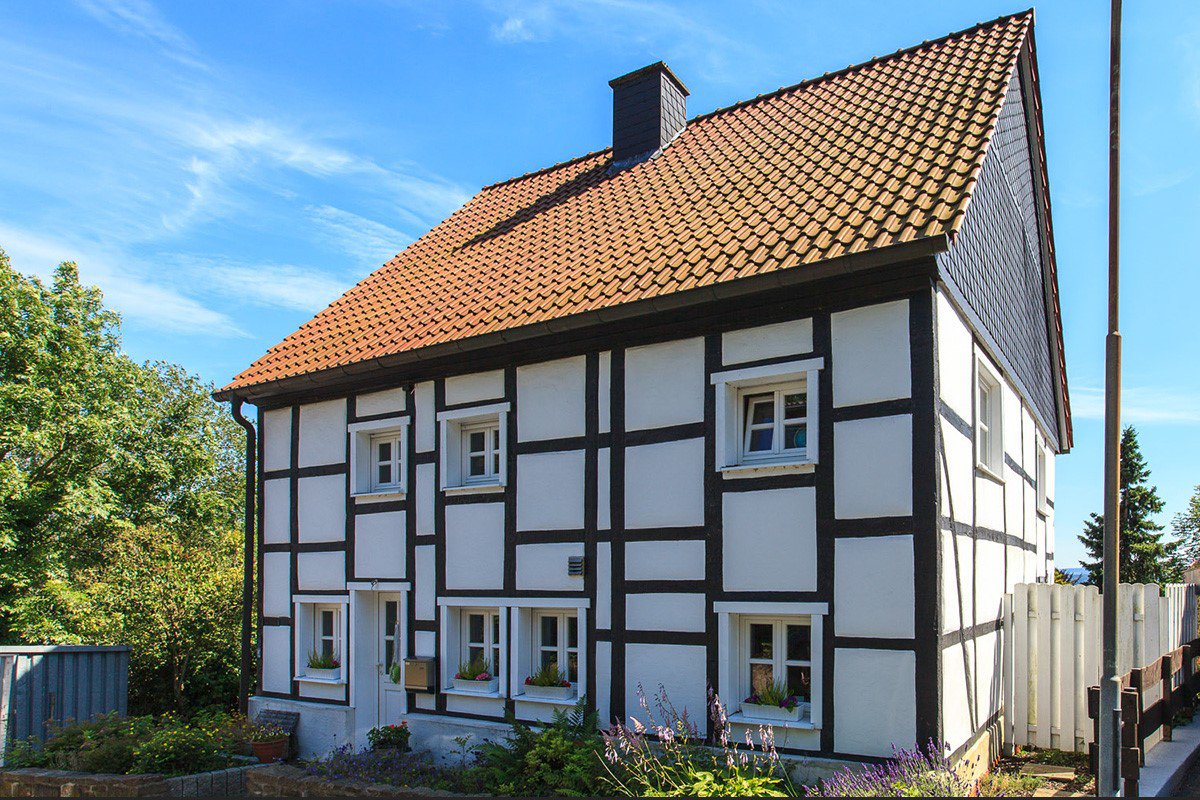 Haus kaufen Fr�ndenberg - Neubau oder Altbau