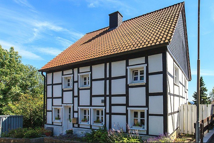 Haus kaufen Fr�ndenberg - Neubau oder Altbau