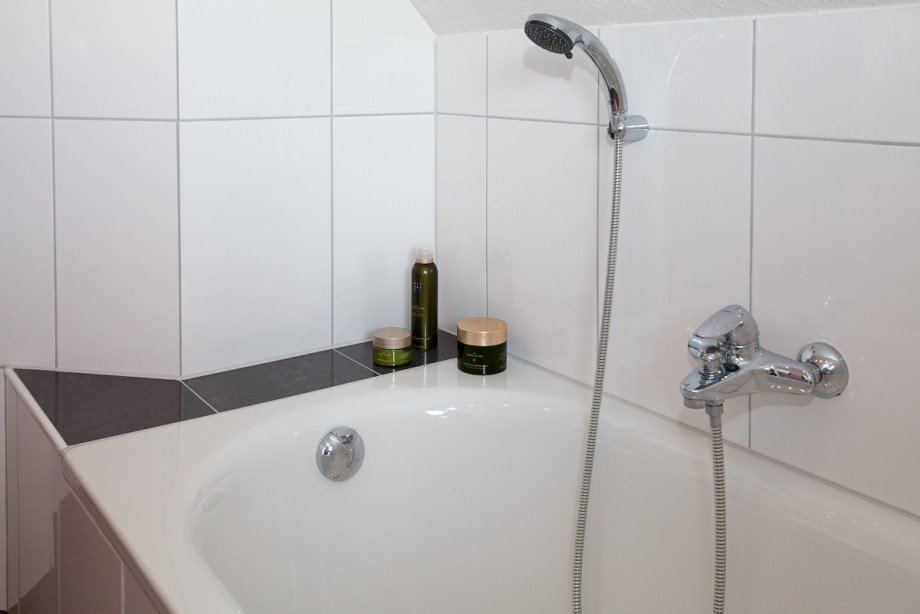 im Tageslichtbad Dachgeschosswohnung Menden-Schwitten