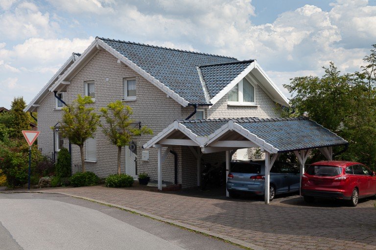  Fr�ndenberg Hohenheide Erdgeschosswohnung Gro�z�gige 3-Zimmerwohnung mit Balkon, eigenem Eingang, Carport
