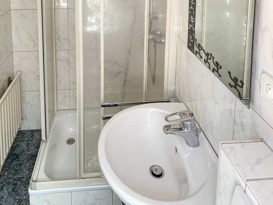 Duschbad Doppelhaush�lfte Fr�ndenberg-Warmen