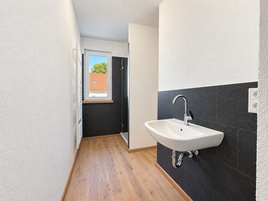 Modernes Duschbad Dachgeschosswohnung Fr�ndenberg- Stadt