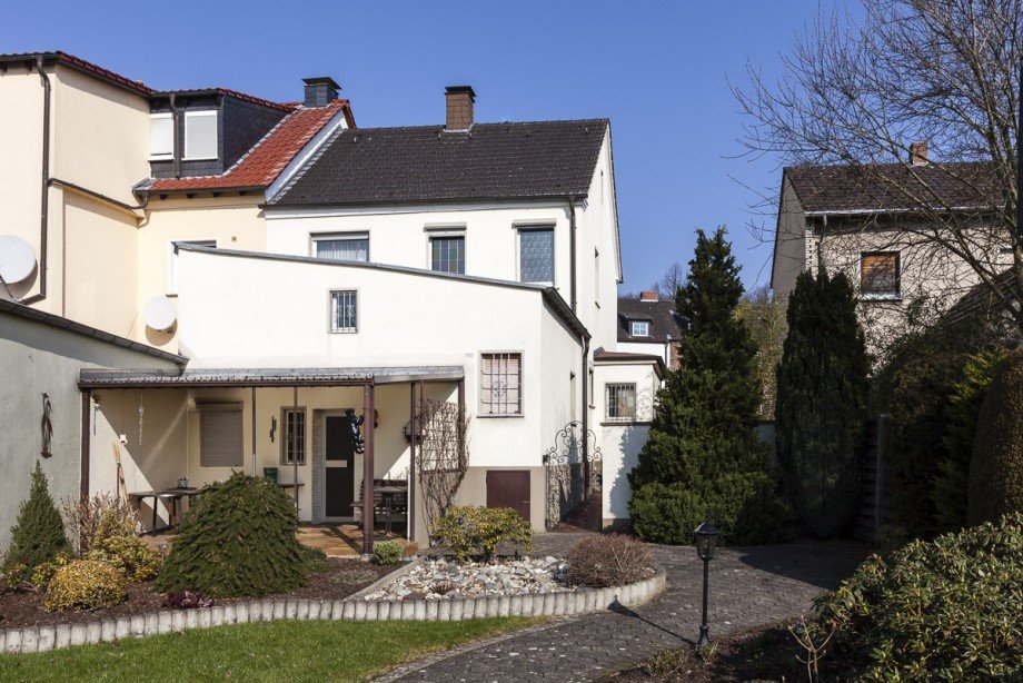 R�ckseite Doppelhaush�lfte Fr�ndenberg-Westick