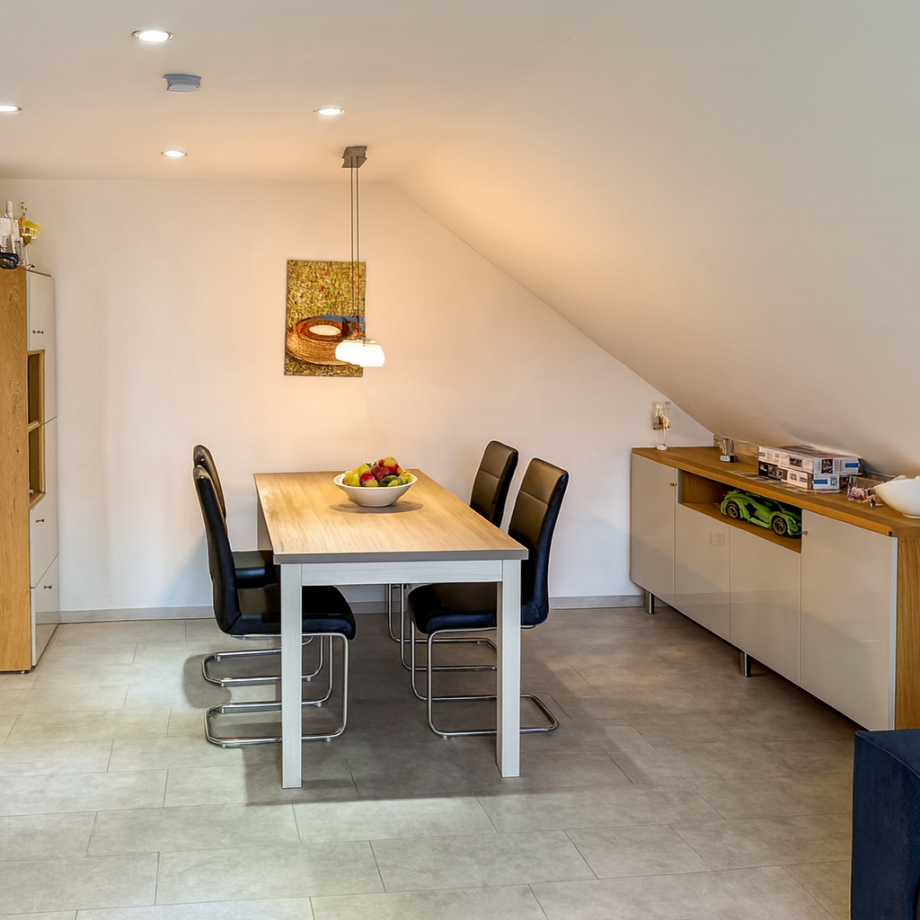 Wohn Essbereich Dachgeschosswohnung Fr�ndenberg