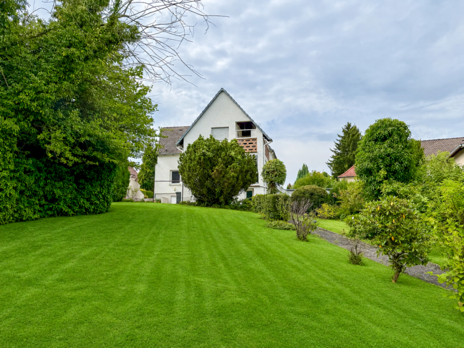 Gartenansicht Zweifamilienhaus Wickede