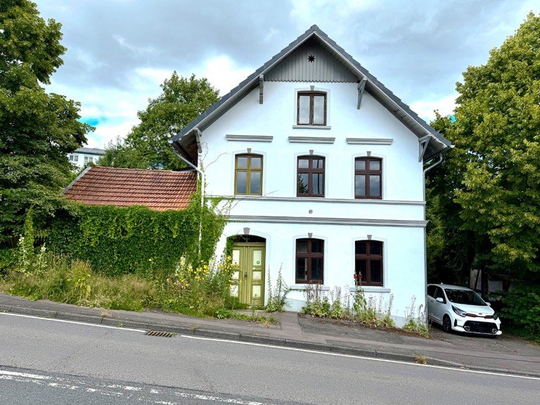  Meinerzhagen Einfamilienhaus Historisches Einfamilienhaus mit Garten - viel Potenzial auf 507 m� Grundst�ck