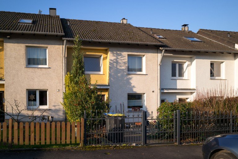 Eingangsbereich Fr�ndenberg-Hohenheide Reihenmittelhaus Reihenmittelhaus auf der Hohenheide