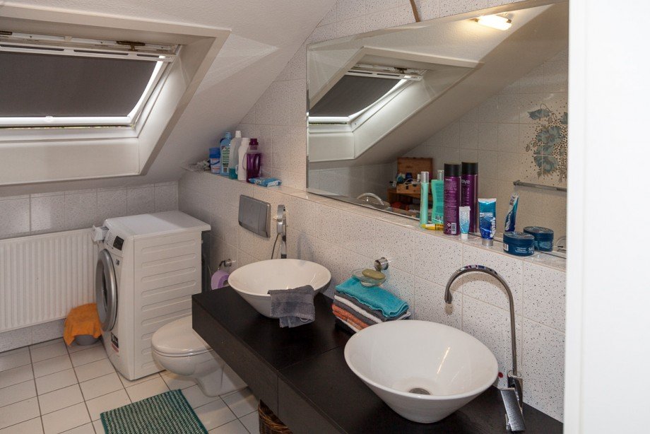 Badezimmer Dachgeschosswohnung Fr�ndenberg-Hohenheide