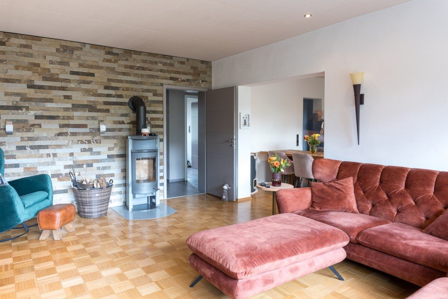 Wohnzimmer mit gem�tlichem Kaminofen Einfamilienhaus Menden Lendringsen