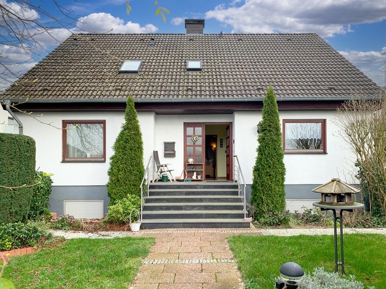  B�nen Haus Viel Platz f�r Bastler und Handwerker - und Ihre Familie!