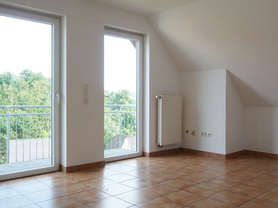 04 Teilansicht Wohnb ereich Dachgeschosswohnung Fr�ndenberg