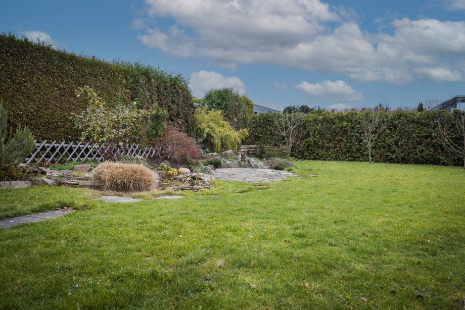 Garten Doppelhaush�lfte Fr�ndenberg-Ardey