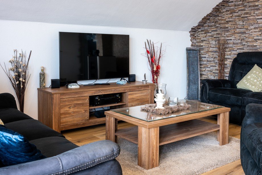 Wohnzimmer Dachgeschosswohnung Fr�ndenberg-Ardey