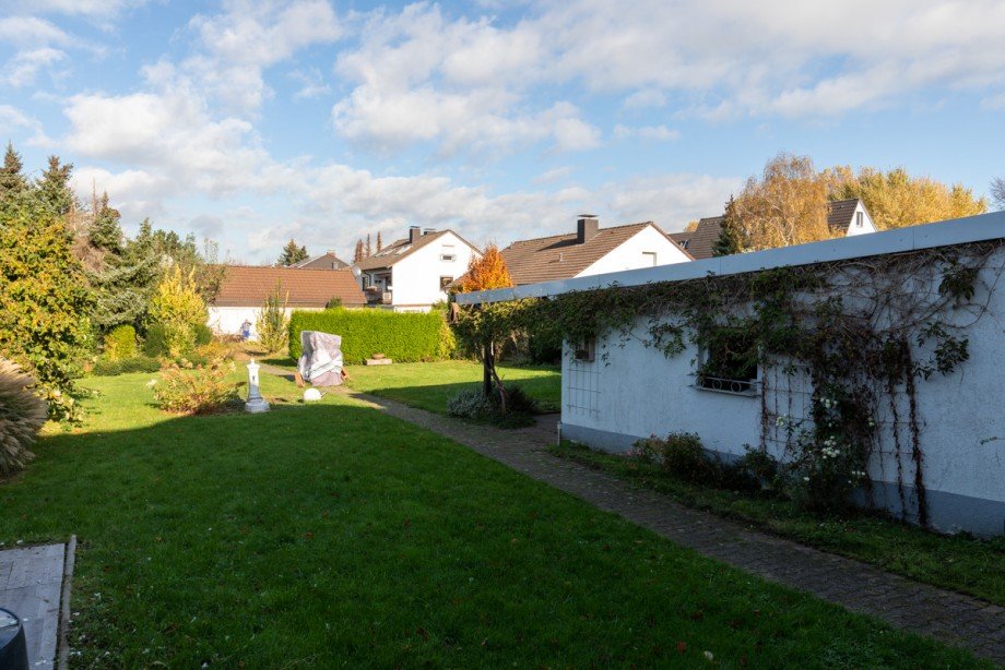 gro�er Garten Zweifamilienhaus Unna