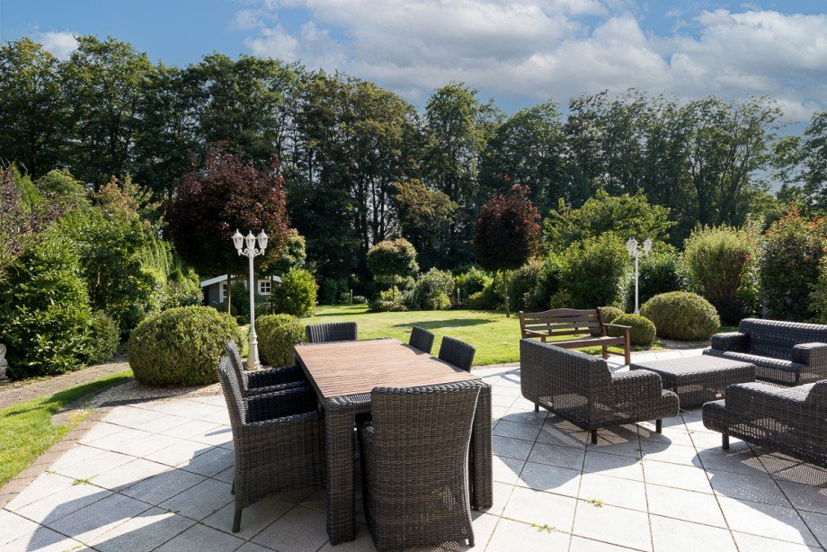 Blick aus der K�che in den Garten Einfamilienhaus Fr�ndenberg