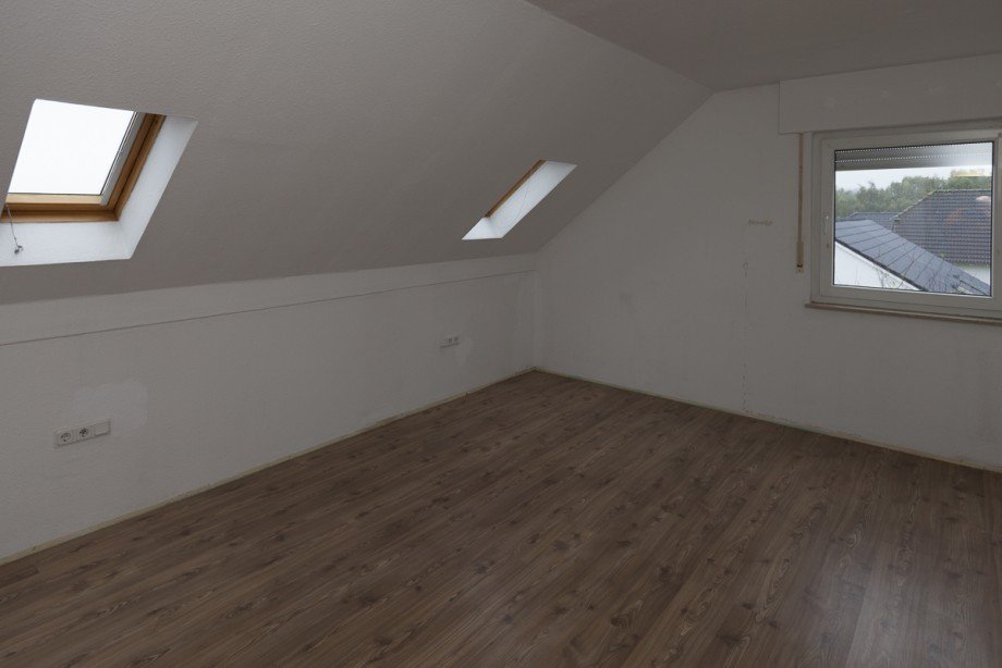 06 Schlafzimmer Dachgeschosswohnung Fr�ndenberg Hirschberg