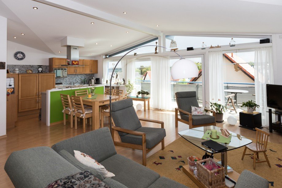 06 gro�e Fensterfront zur Loggia Etagenwohnung Wickede/Ruhr