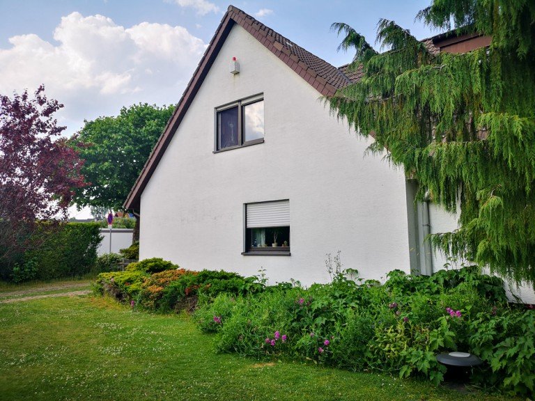 Seitenansicht Menden Etagenwohnung Gem�tliche Dachgeschosswohnung