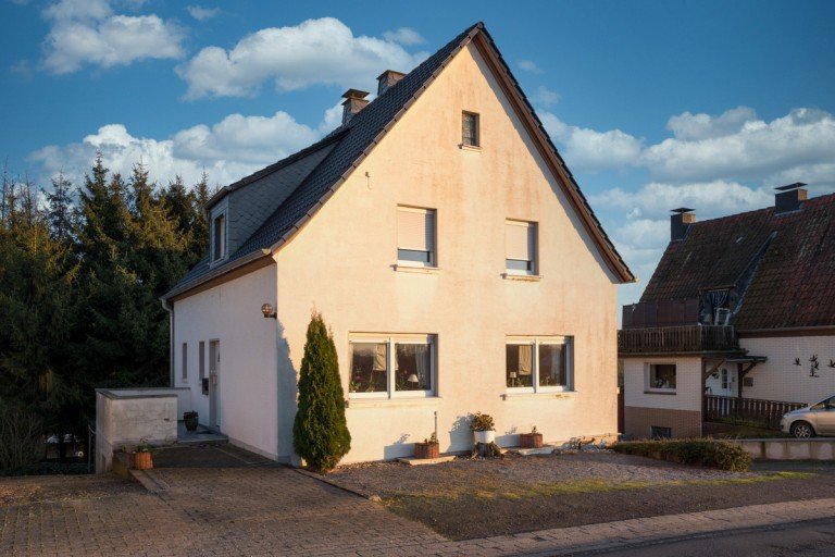 Ansicht Fr�ndenberg-Warmen Einfamilienhaus L�ndlich gelegenes Familienhaus