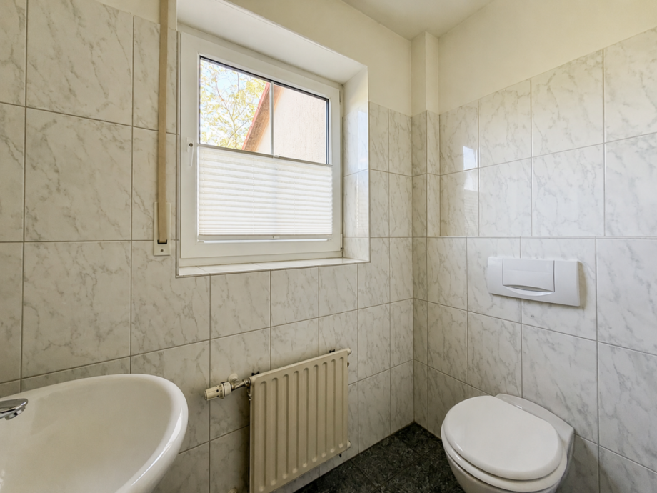 G�ste WC Doppelhaush�lfte Fr�ndenberg-Warmen