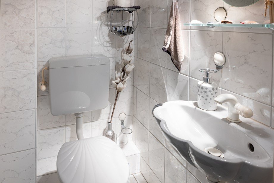 G�ste-WC Dachgeschosswohnung Fr�ndenberg-Ardey