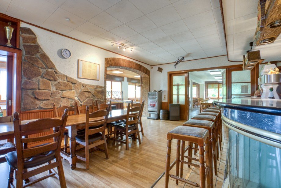 Blick vom Eingang in die ehemalige Gastwirtschaft Einfamilienhaus Fr�ndenberg-Bausenhagen