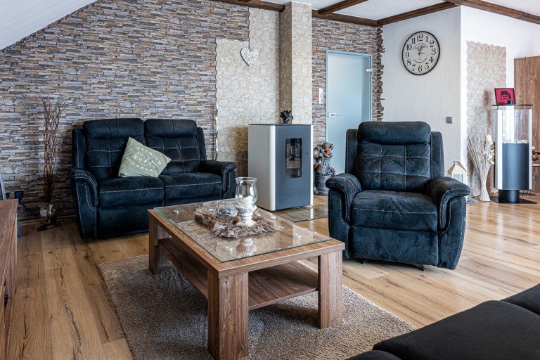 Wohnzimmer Fr�ndenberg-Ardey Dachgeschosswohnung Attraktive 4-Zimmer-Wohnung mit Loggia