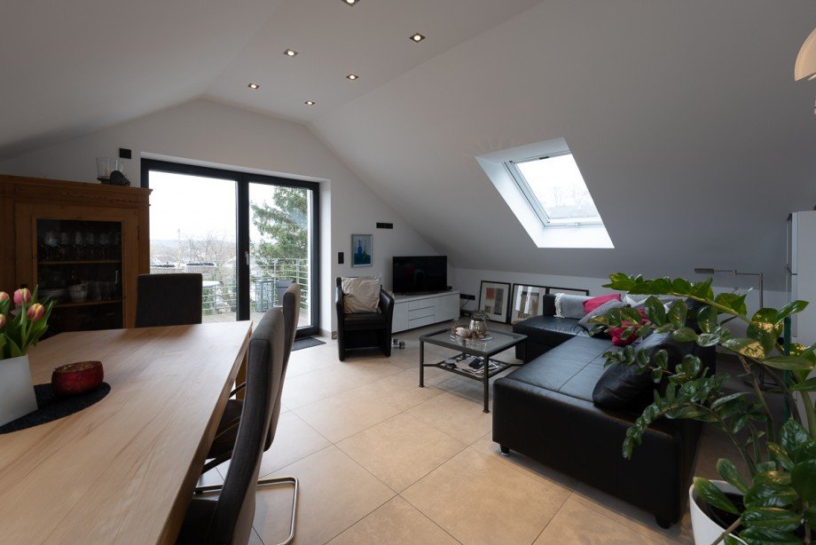  Dachgeschosswohnung Fr�ndenberg