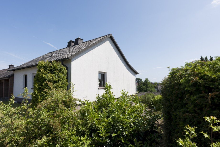 Seitenanansicht Einfamilienhaus Fr�ndenberg Hohenheide