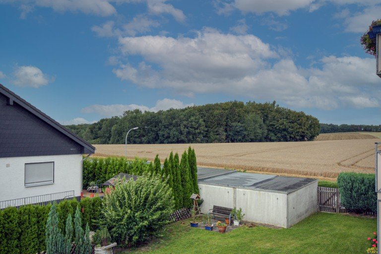 Ausblick Fr�ndenberg-Ardey Etagenwohnung Gepflegte 3-Zimmer-Wohnung mit Balkon und Garage