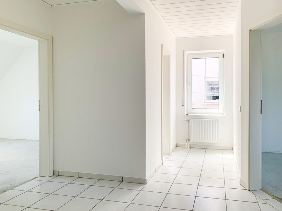 Flur OG Doppelhaush�lfte Fr�ndenberg-Warmen