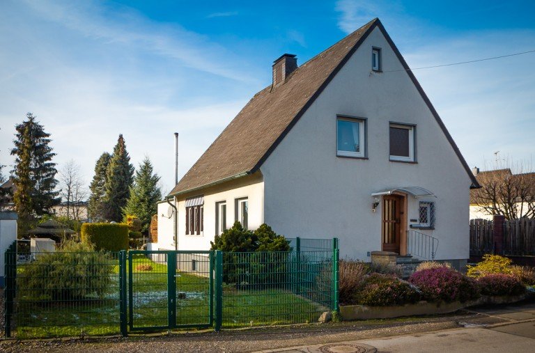  Fr�ndenberg-Neimen Einfamilienhaus Gem�tliches, freistehendes Einfamilienhaus mit gro�em Kaufgrundst�ck