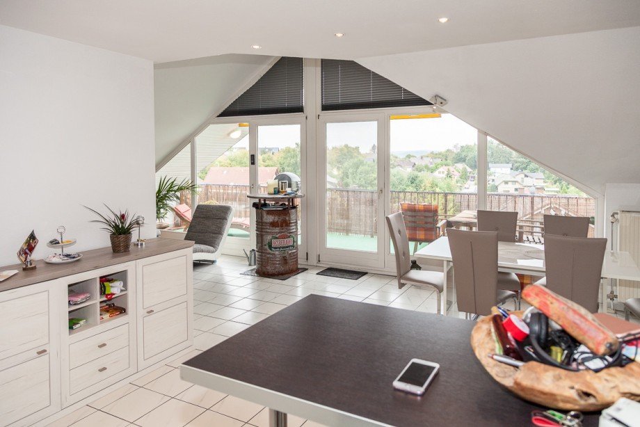 Offener Wohn- und Essbereich Dachgeschosswohnung Fr�ndenberg-Hohenheide