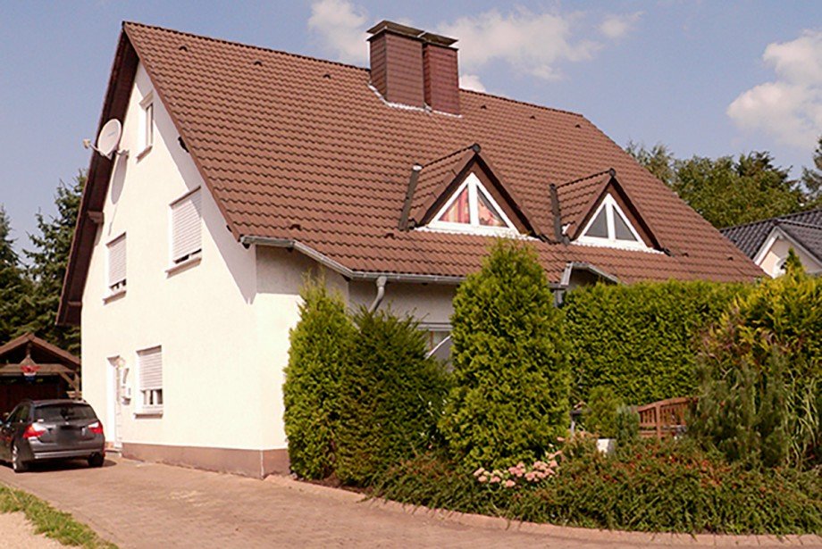 links die zur Vermietung stehende Haush�lfte Doppelhaush�lfte Menden-Schwitten