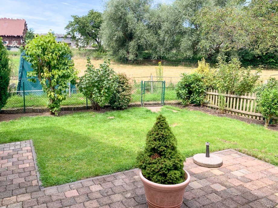 Terrasse hinter dem Haus Doppelhaush�lfte Fr�ndenberg-Warmen