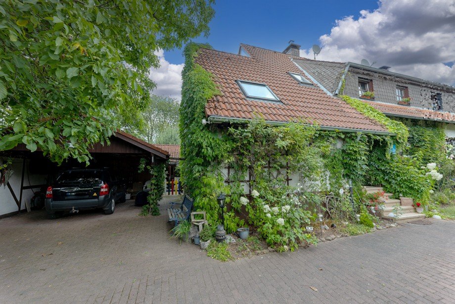  Doppelhaush�lfte Menden