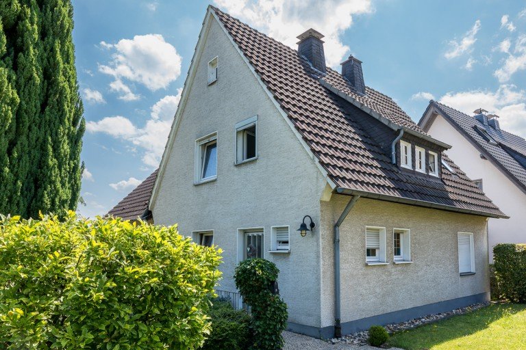  Menden-Obsthof Einfamilienhaus Siedlungshaus der 50er-Jahre - Zeitloses Wohnen mit Charakter