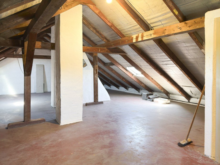 Dachboden Einfamilienhaus Fr�ndenberg Hohenheide