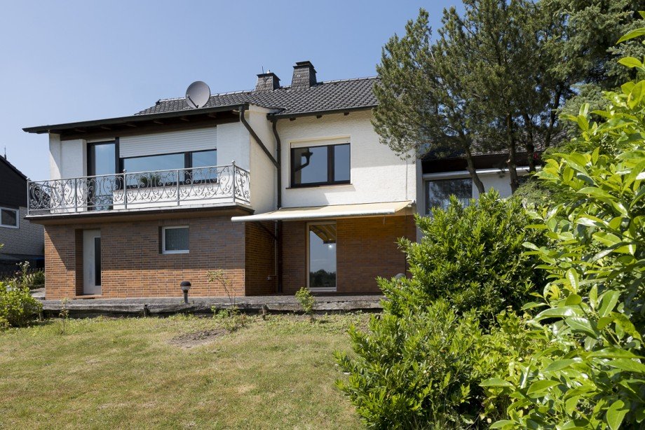 Ansicht Gartenseite Einfamilienhaus Fr�ndenberg Hohenheide