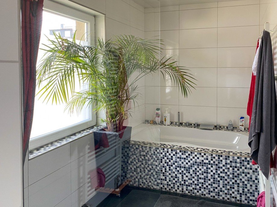 neuwertiges Bad Etagenwohnung Fr�ndenberg