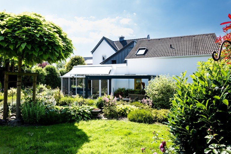  Menden - B�sperde Zweifamilienhaus Einfamilienhaus mit 2 separaten Wohnungen - Garten zum Ausspannen und Wohlf�hlen
