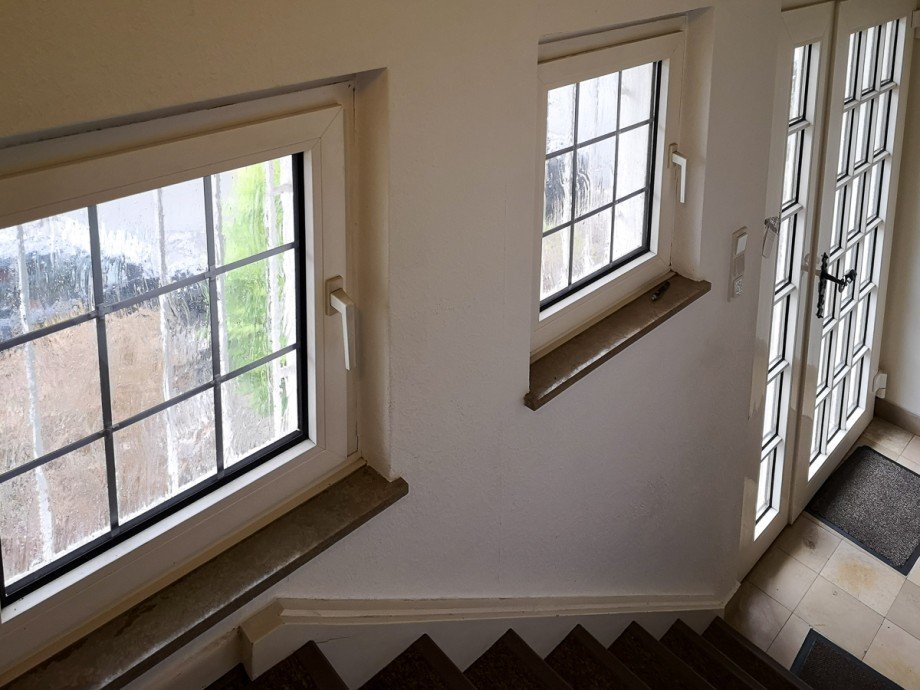 Treppenhaus-Fenster-Haust�r Zweifamilienhaus Menden