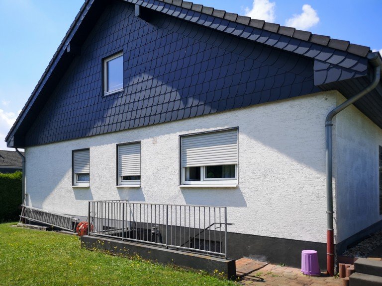 Seitenansicht Fr�ndenberg Einfamilienhaus Freistehender Bungalow