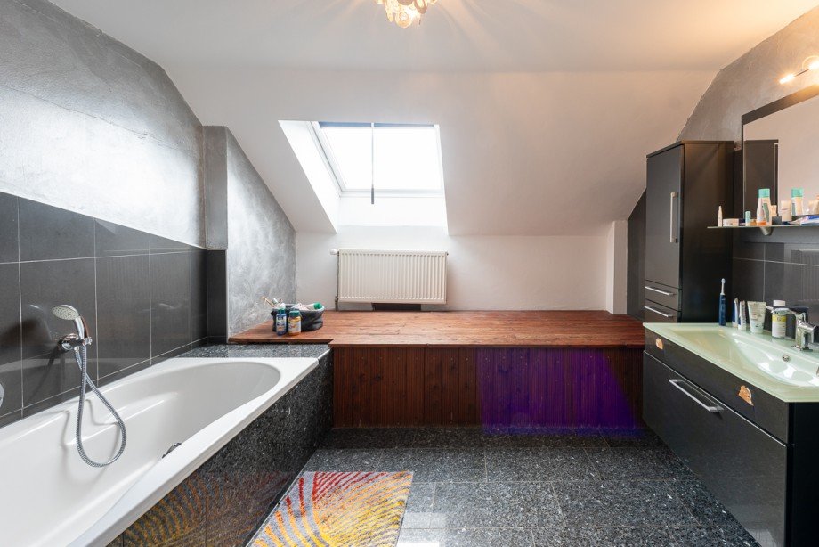 Bad mit Wanne Einfamilienhaus Menden Lendringsen