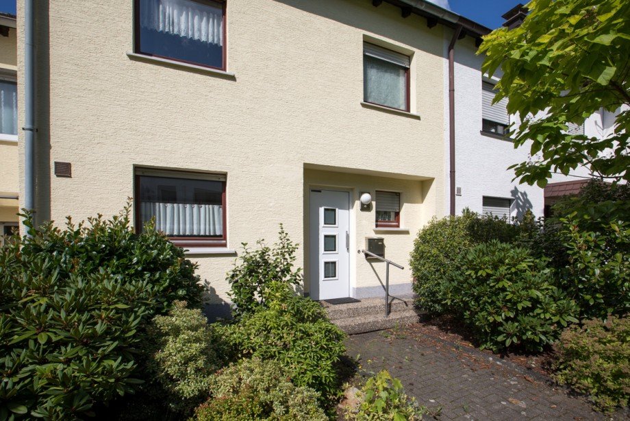 Eingangsbereich Reihenmittelhaus Fr�ndenberg
