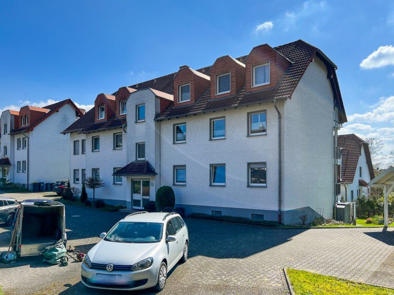 00 Ansicht Eingangsseite Fr�ndenberg Hirschberg Etagenwohnung Elegante 3-Zimmer-Wohnung mit sch�nem Balkon