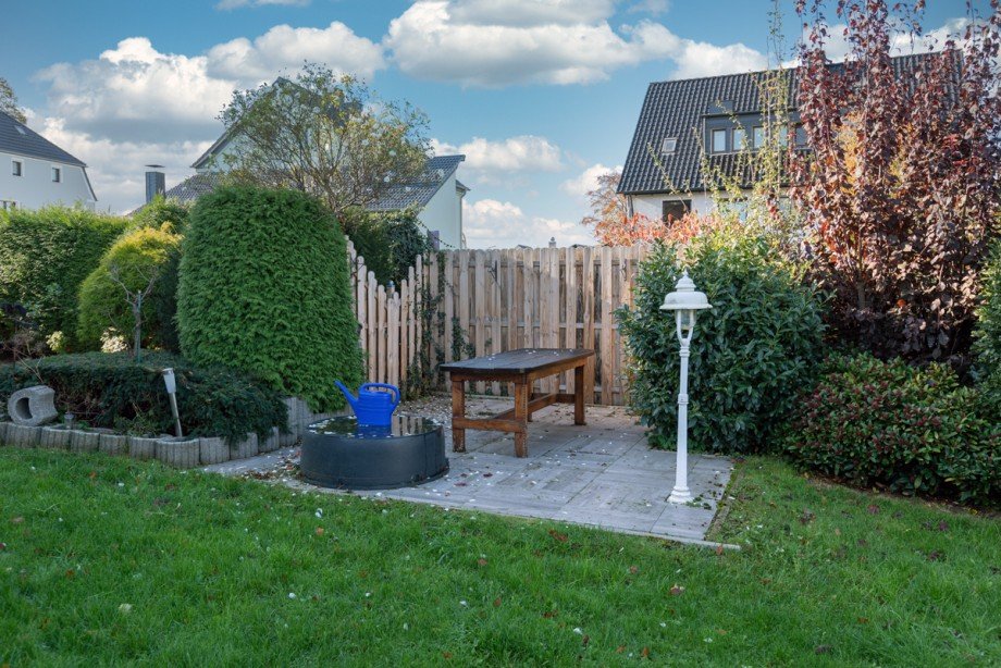 Terrasse im Garten Zweifamilienhaus Unna