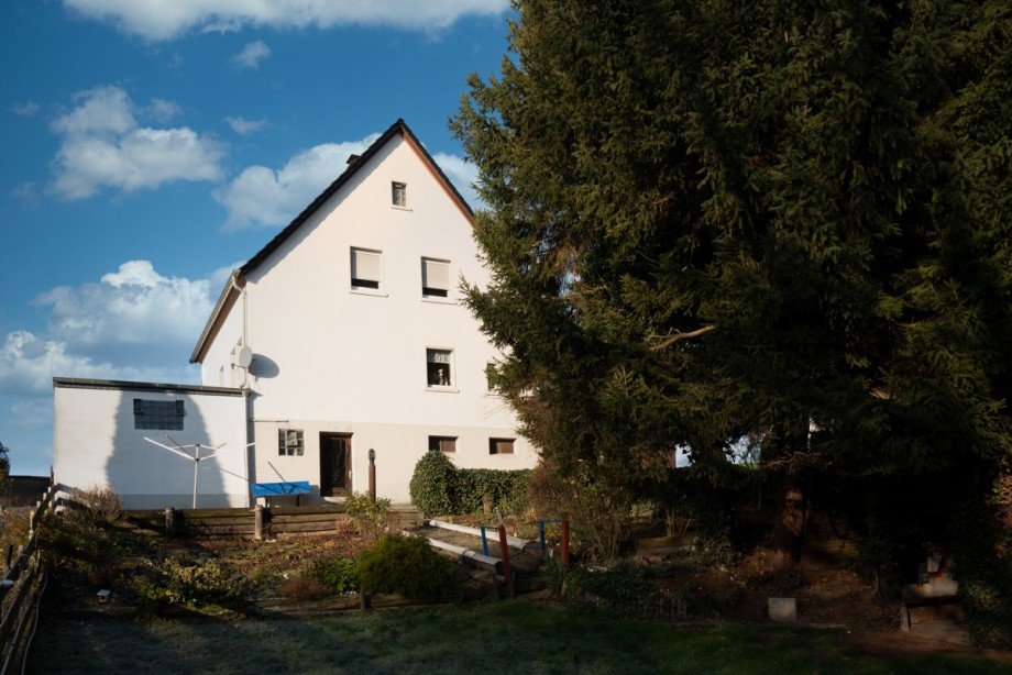 R�ckseite Einfamilienhaus Fr�ndenberg-Warmen